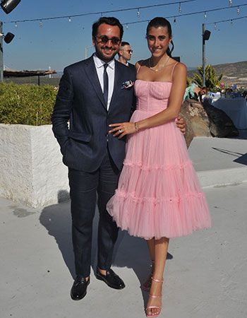 Hayal Kurmaya Cesaret Etti Ve Evlendiler