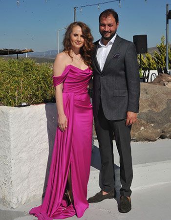 Hayal Kurmaya Cesaret Etti Ve Evlendiler
