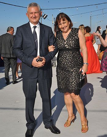 Hayal Kurmaya Cesaret Etti Ve Evlendiler