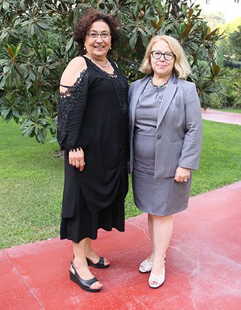 İzikad, 13 Yaşında