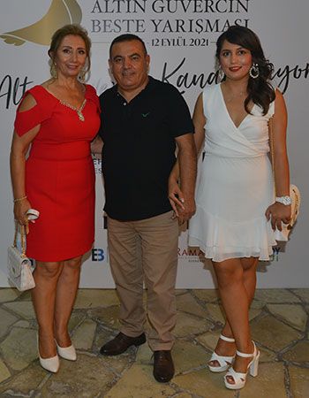 Altın Güvercin Sahnesinde Doğdum