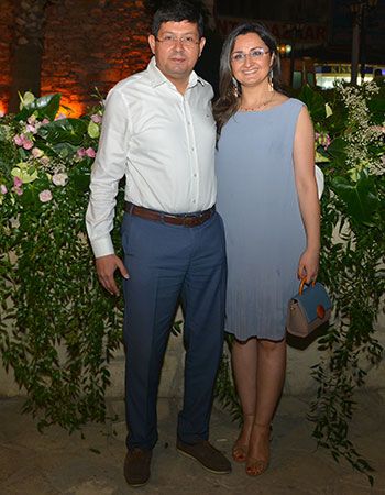 Altın Güvercin Sahnesinde Doğdum