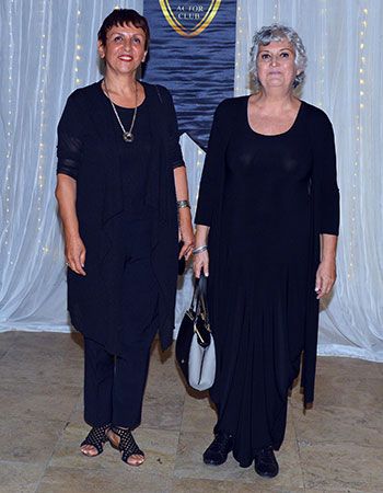 Sahne Tozu’Ndan Çifte Açılış