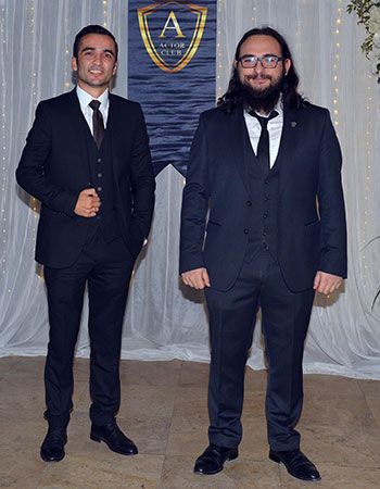 Sahne Tozu’Ndan Çifte Açılış