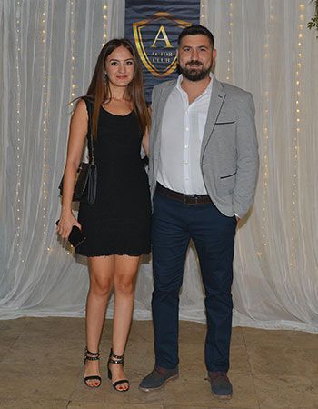 Sahne Tozu’Ndan Çifte Açılış