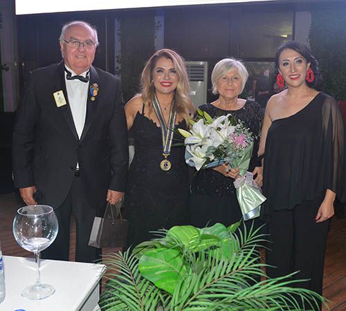 Gündoğdu 'Da Bayrak Dede'De