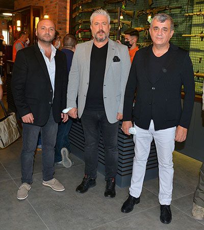 Gun’S More’A Görkemli Açılış