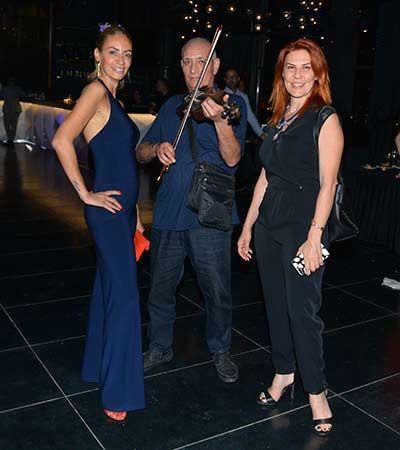 İzmir Sokakları Garden’S Hill Lounge & Event Venue’De