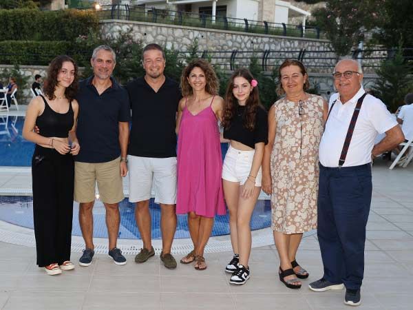 4 Mevsim’De Yaza Veda Partisi