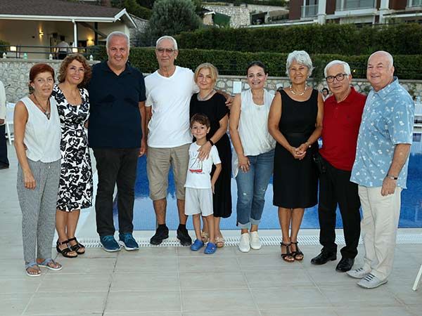 4 Mevsim’De Yaza Veda Partisi