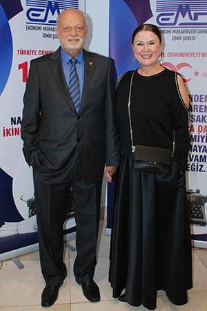 İzmirli Emd’Liler Cumhuriyet Balosu’Nda