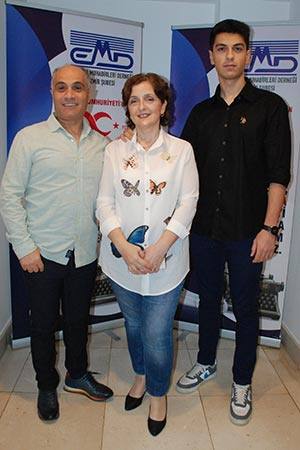 İzmirli Emd’Liler Cumhuriyet Balosu’Nda