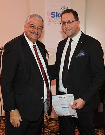 Skal İzmir'Den 2024 Yılbaşı Balosu Ve Rozet Töreni