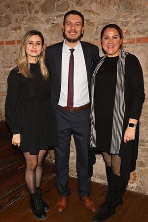 20 Yıllık Başarıya Asansör’De Kutlama