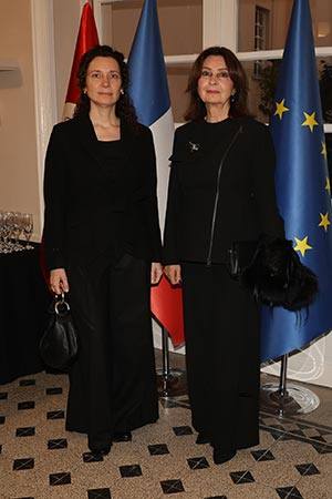 Filiz Eczacıbaşı Sarper’E Sanat Ve Edebiyat Şövalyesi