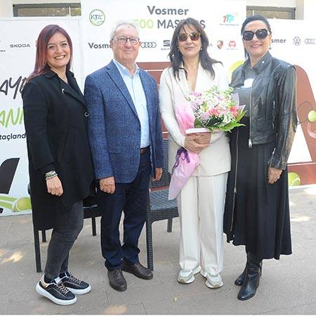 İzmir Benim İçin Anne Demek