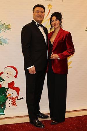 Skal İzmir'Den 2024 Yılbaşı Balosu Ve Rozet Töreni