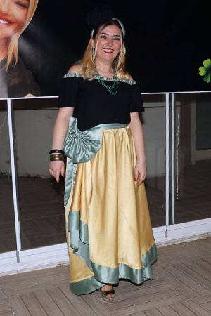 9X8’Lik Seviyorsan Çingene Ol Gel