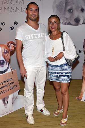 Sokak Hayvanları İçin Beyaz Gece