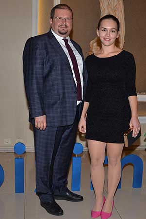 15 Yaş Ve Bizimizmir Magazin'E Görkemli Kutlama