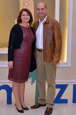 15 Yaş Ve Bizimizmir Magazin'E Görkemli Kutlama