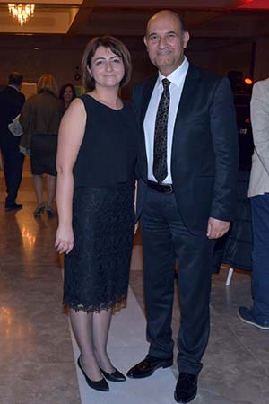 Önce Kongre, Sonra Eğlence