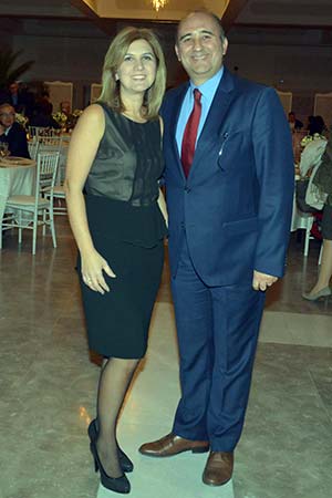 Önce Kongre, Sonra Eğlence