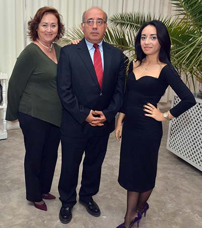 Önce Kongre, Sonra Eğlence