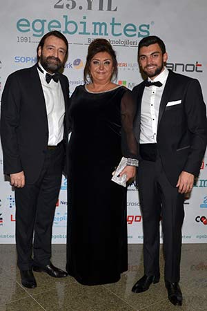 25’Nci Yıla Görkemli Kutlama