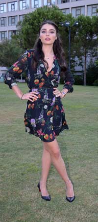 Ünlü Oyuncu İzmir'De Evlendi