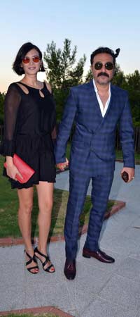 Ünlü Oyuncu İzmir'De Evlendi