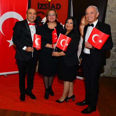 İzsiad’Dan Görkemli Cumhuriyet Balosu