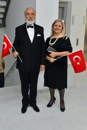 Yeni Binada Çifte Kutlama