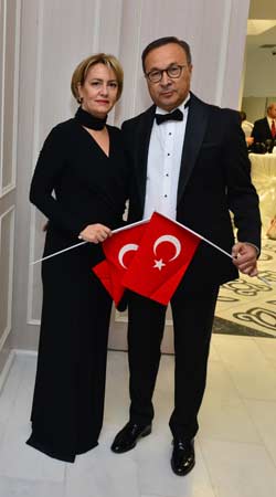 Yeni Binada Çifte Kutlama