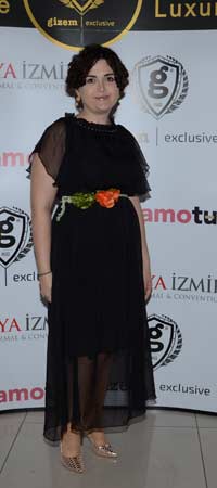 Ebru Gündeş Büyüledi