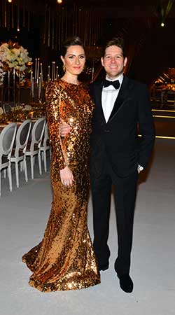 Akça Holding’E İngilizce Öğretmeni Gelin