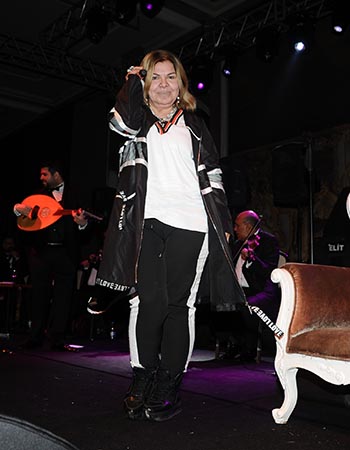 Bülent Ersoy'A Koruma Ordusu