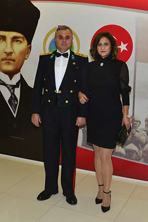 Vali’Den Cumhuriyet Resepsiyonu