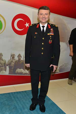 Vali’Den Cumhuriyet Resepsiyonu