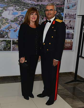 Vali’Den Cumhuriyet Resepsiyonu