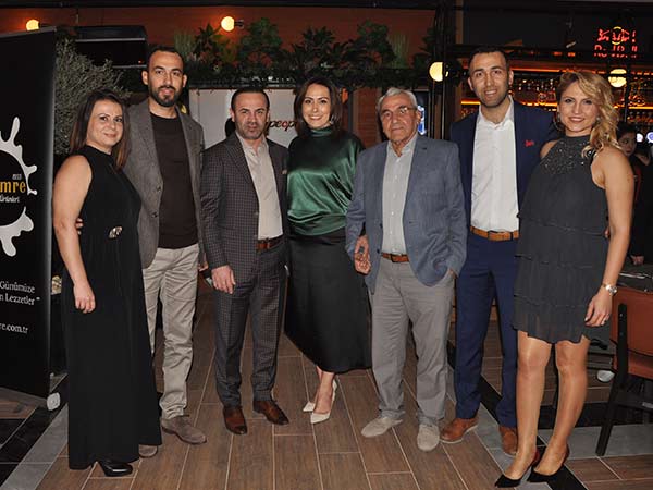 Cmon People 1 Yaşında