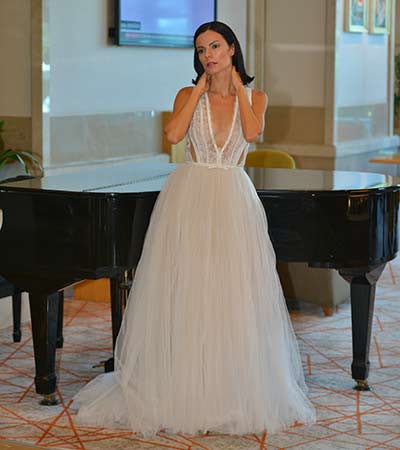 Ünal'ın Bizimizmir Magazin Pozları