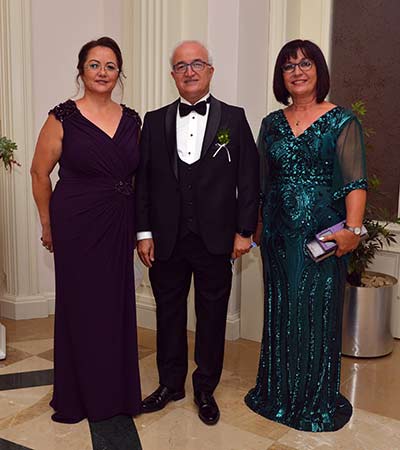 Bizimizmir Magazin’E Şef Damat