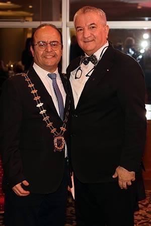 Skal İzmir'Den 2024 Yılbaşı Balosu Ve Rozet Töreni