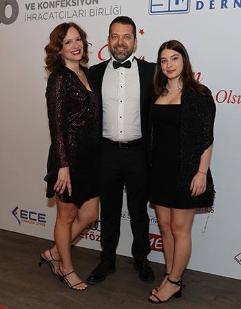 Egsd’Den Çifte Kutlama