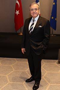 İzmir'De Fransa Bernard Arkas'A Emanet