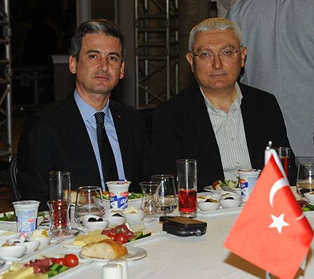Atek Holding’Den İzmir'De İftar Buluşması