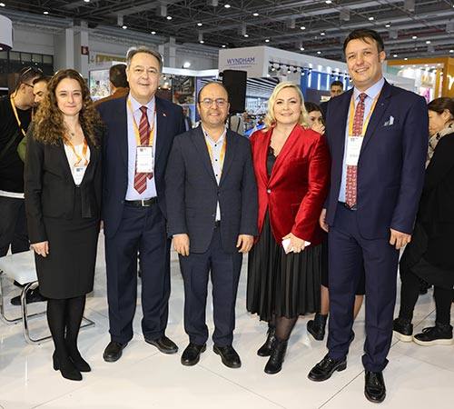 İzmir Palas Turizmcileri Buluşturdu