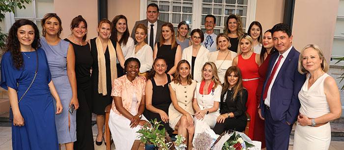 Saraç’A Fransa’Dan Akademik Şövalyelik Nişanı