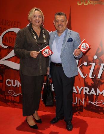 İzsiad Cumhuriyet Özel Gösterimi